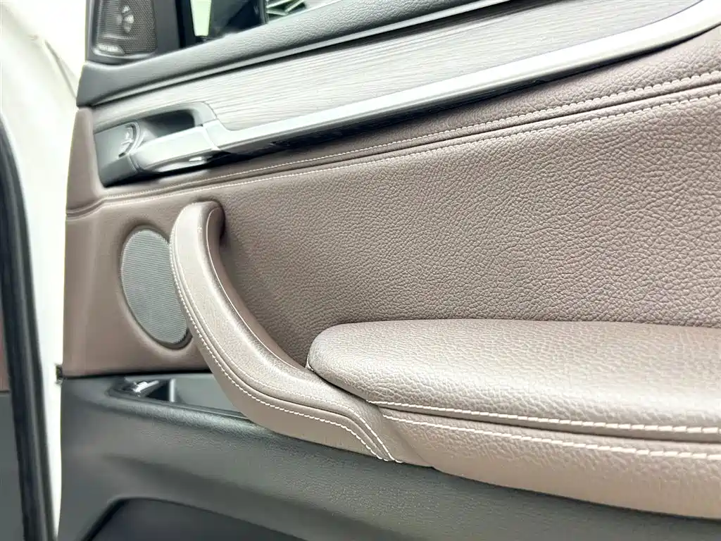 BMW X5 2015 — фото 11