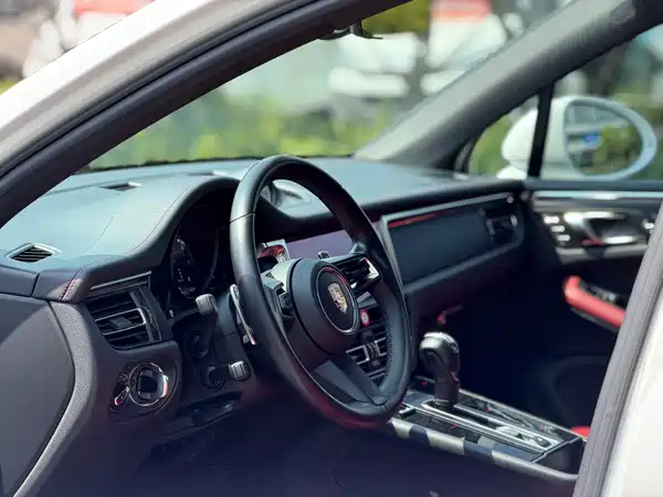 Porsche Macan 2023