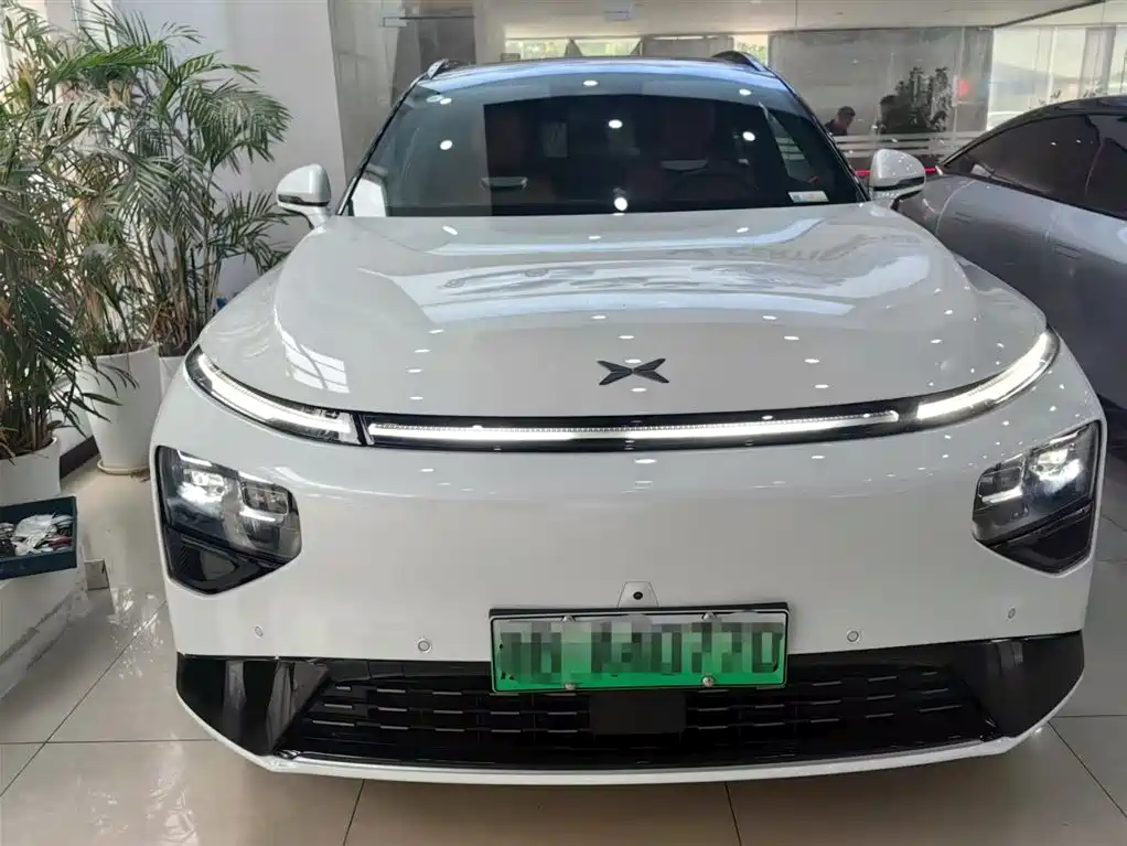 XPeng G9 2025