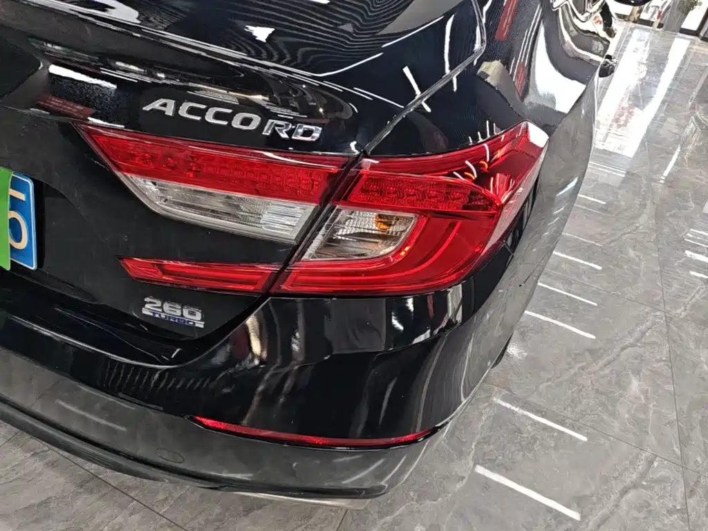 Honda Accord 2020 — фото 8
