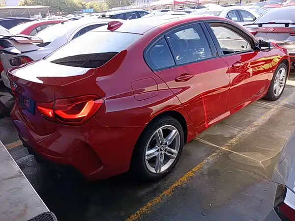BMW 1 Series 2021
