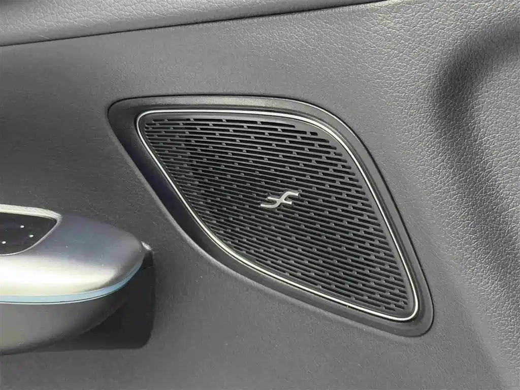 Mercedes-Benz GLC 2025 — фото 18