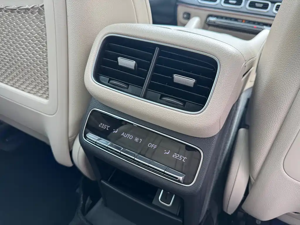 Mercedes-Benz GLE 2019 — фото 12
