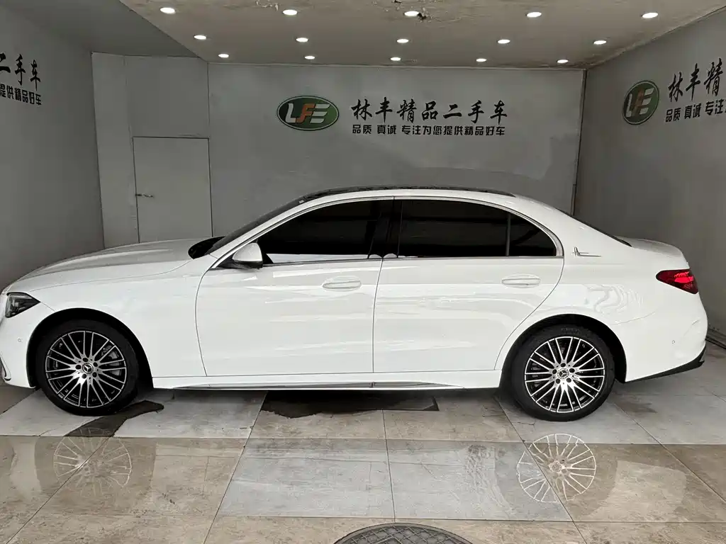 Mercedes-Benz C-Class 2025