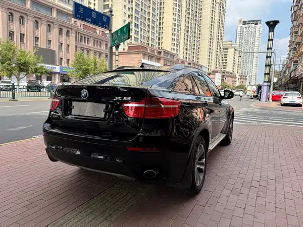 BMW X6 2012