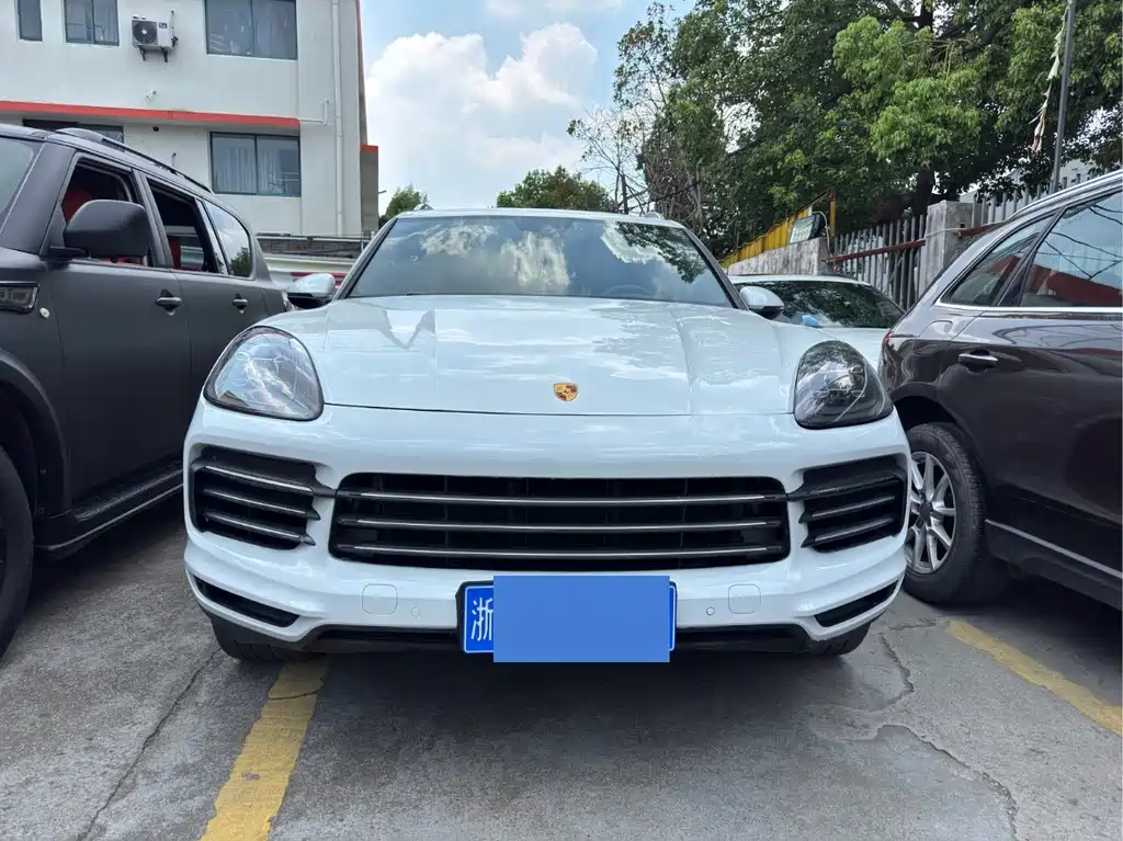 Porsche Cayenne 2018 — фото 2