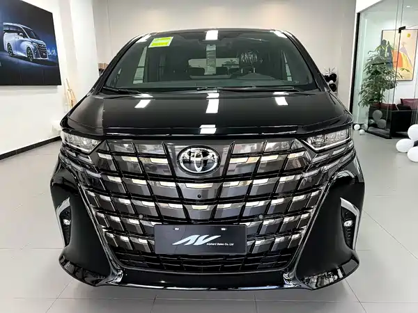 Toyota Alphard 2024
