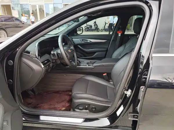 Cadillac CT5 2024