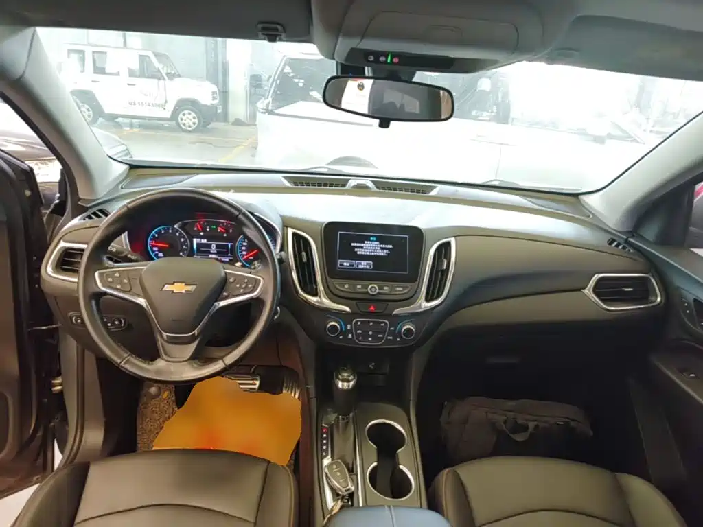 Chevrolet Equinox 2017 — фото 10
