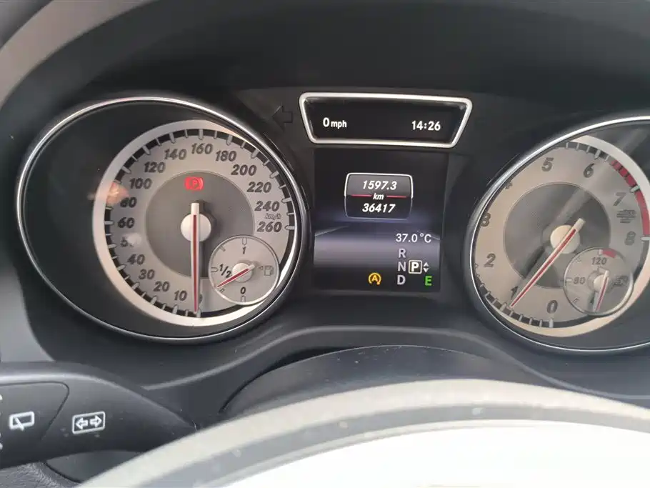 Mercedes-Benz GLA 2015 — фото 14