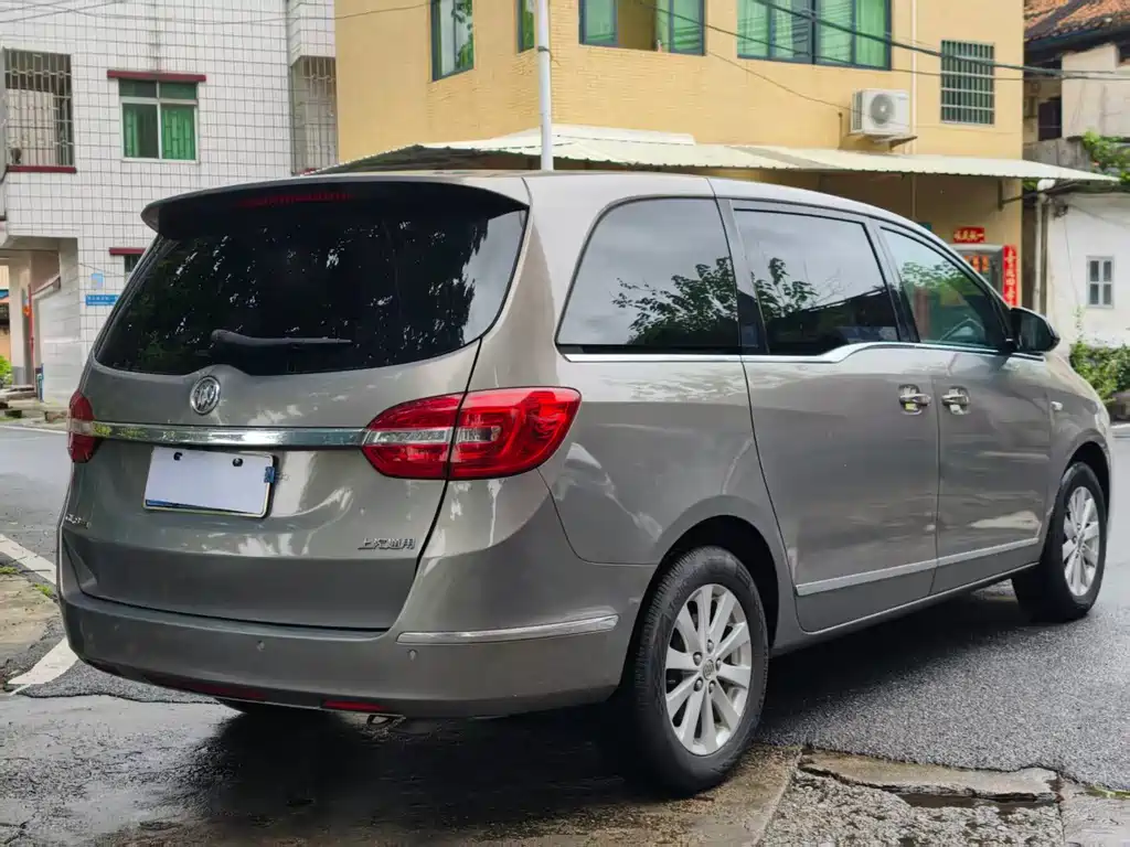 Buick GL8 2018
