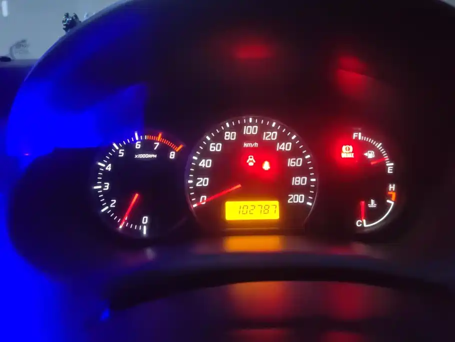 Suzuki Swift 2014 — фото 14