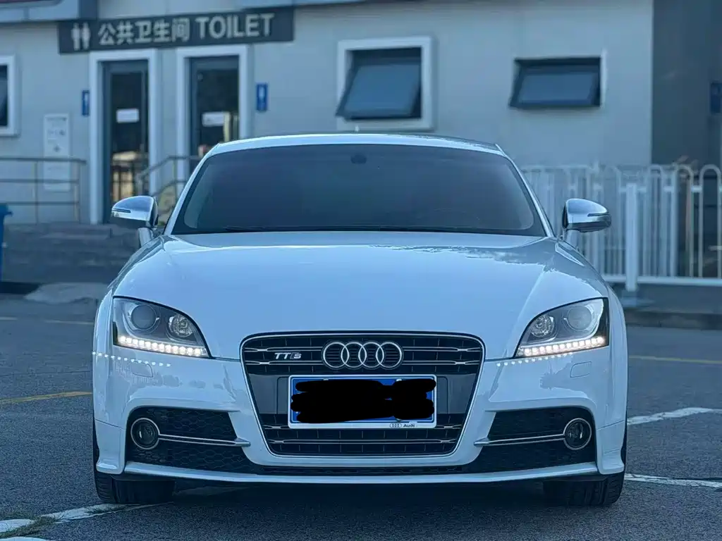 Audi TTS 2014 — фото 2