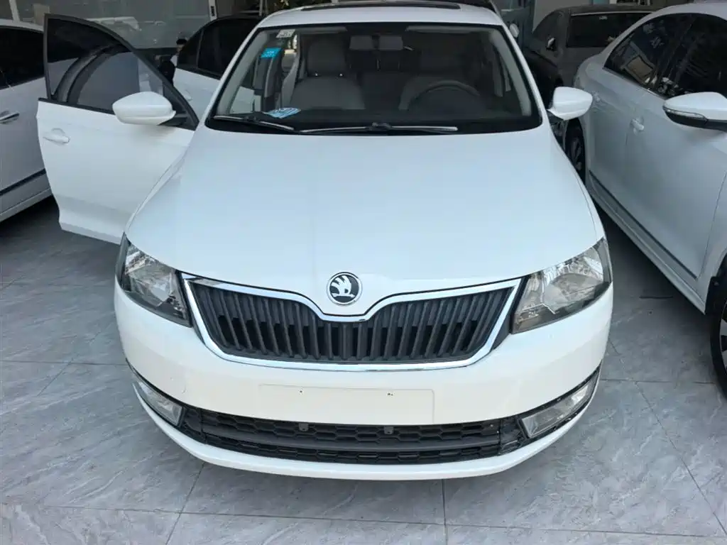 Skoda Rapid 2017 — фото 3