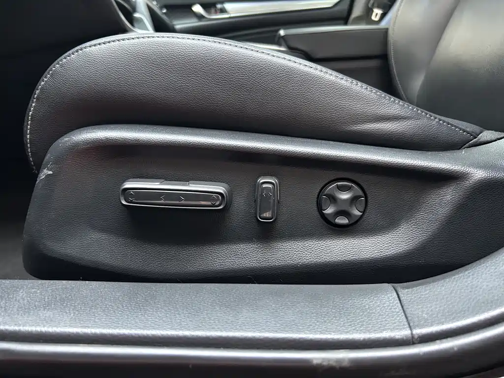 Honda Accord 2023 — фото 18