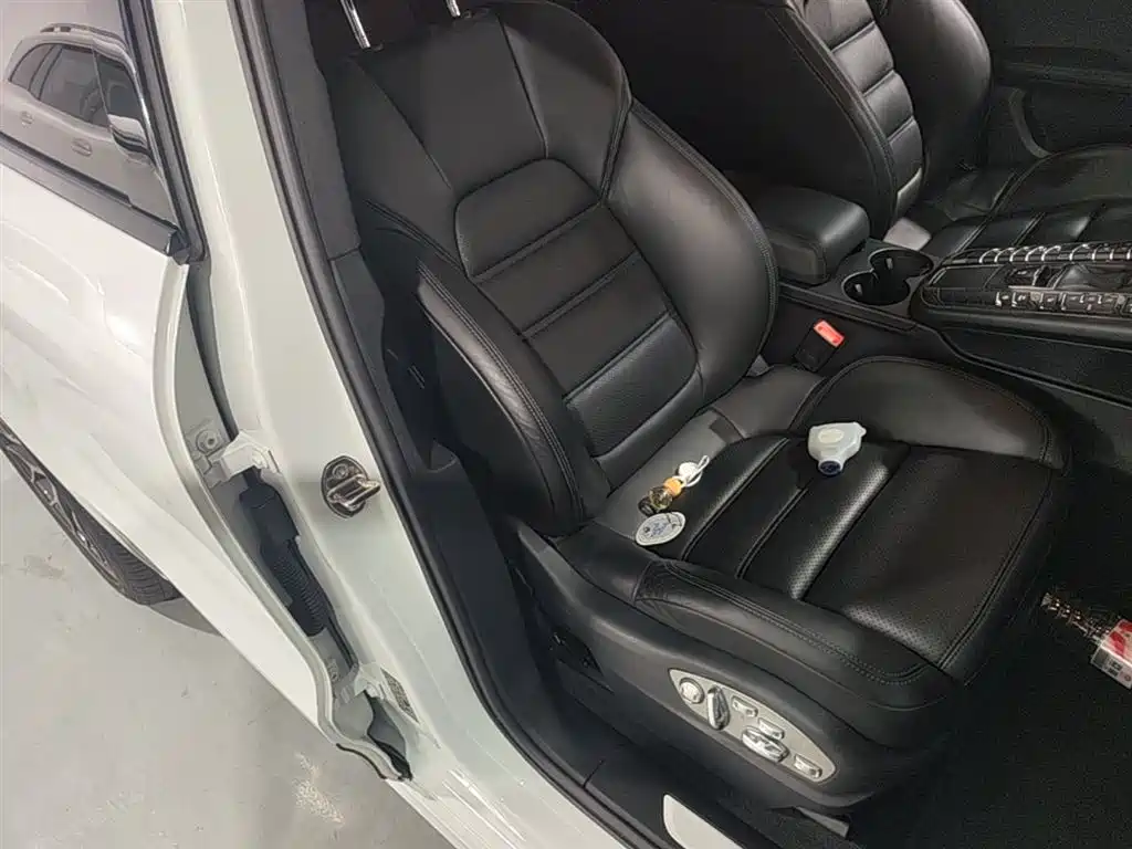 Porsche Macan 2015 — фото 25