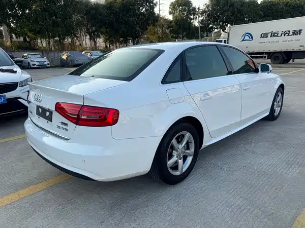 Audi A4L 2013