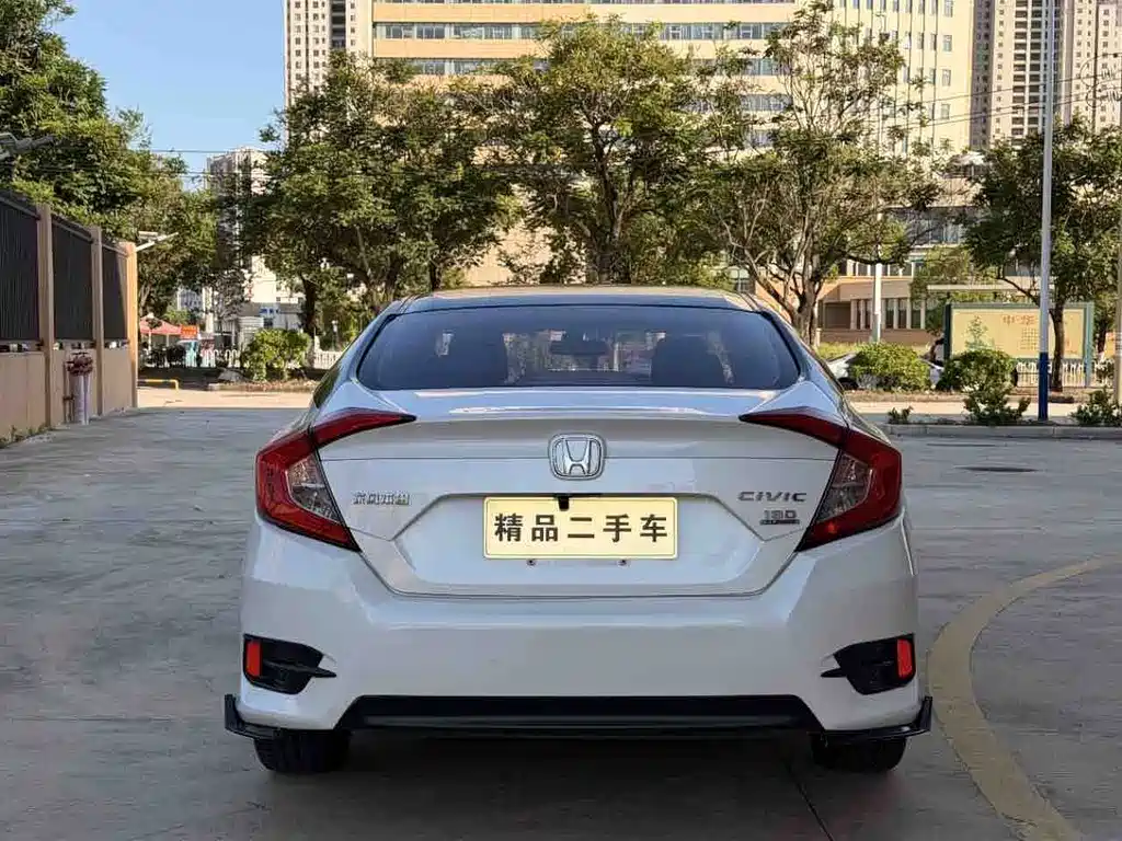 Honda Civic 2020 — фото 8