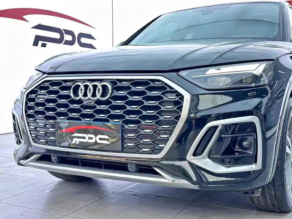 Audi Q5L Sportback 2022 — фото 4