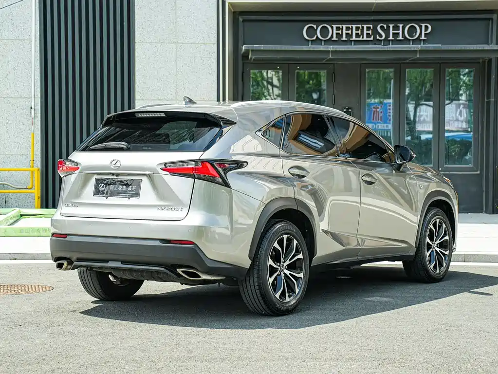 Lexus NX 2016 — фото 4