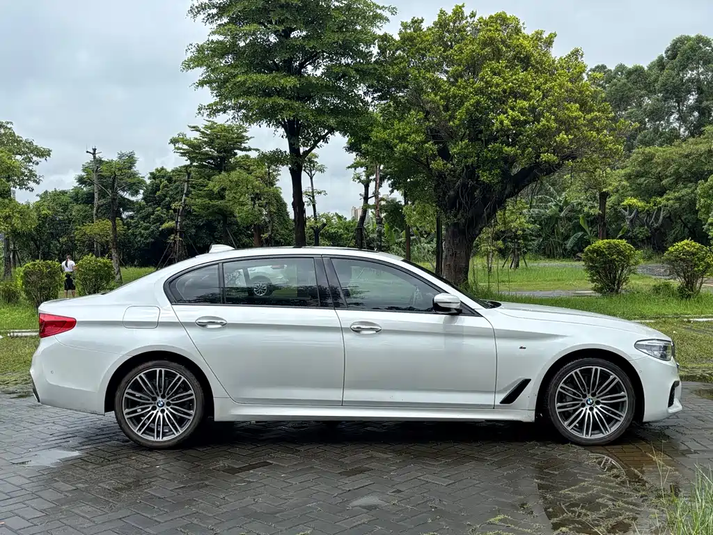 BMW 5 Series 2018