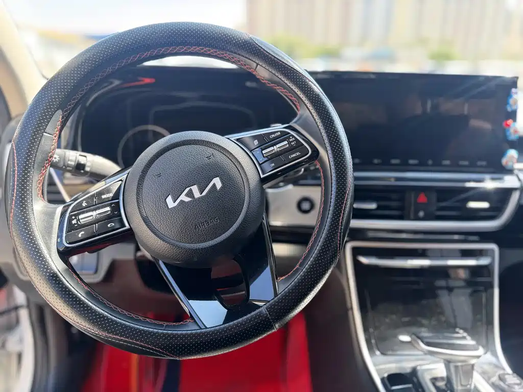 Kia KX3 2022 — фото 11