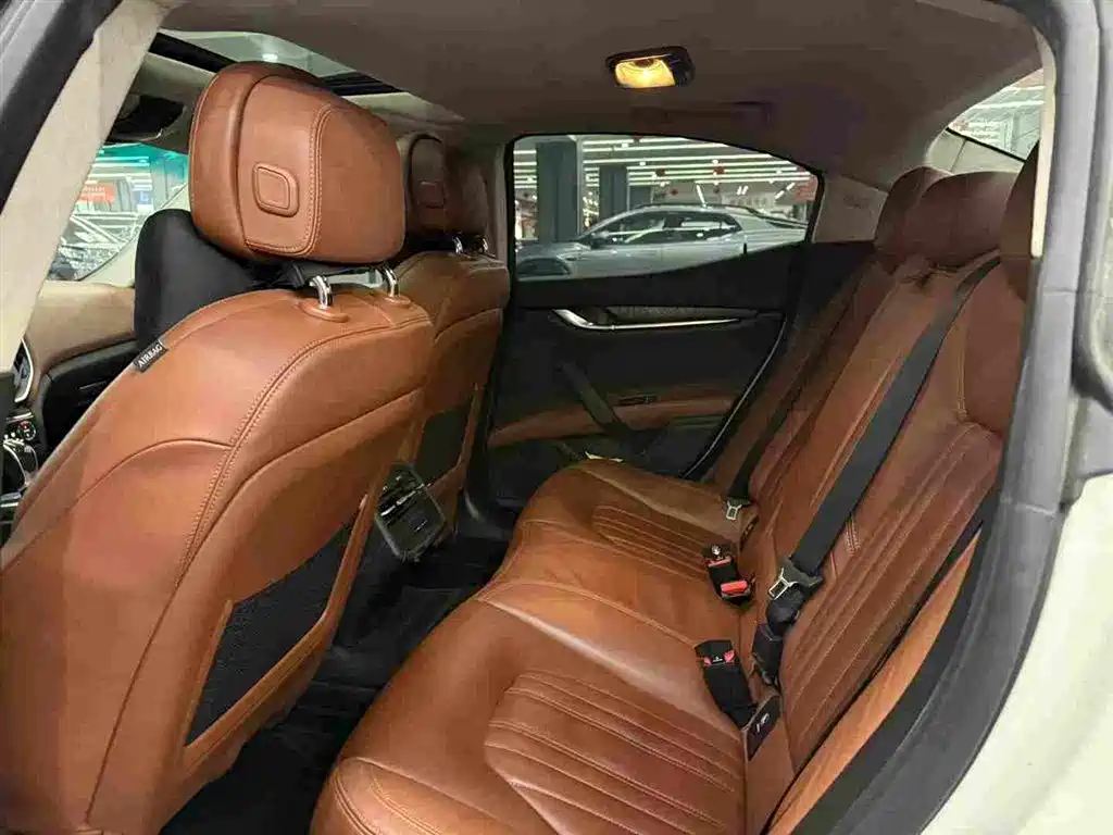 Maserati Ghibli 2015 — фото 3