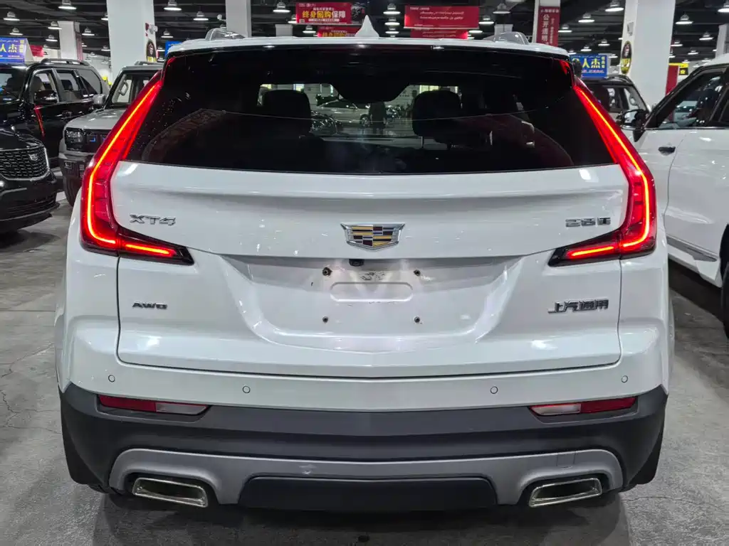 Cadillac XT4 2019 — фото 4