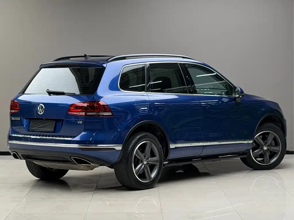Volkswagen Touareg 2017 — фото 2