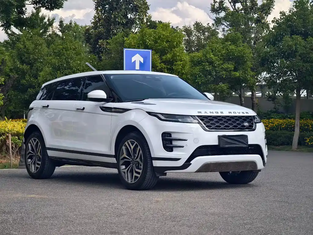 Land Rover Evoque 2023 — фото 3