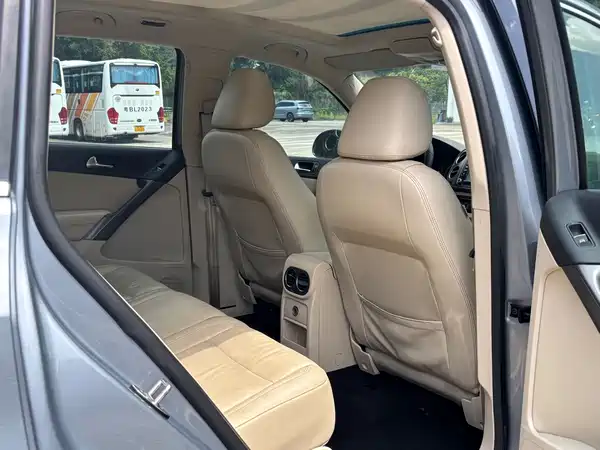 Volkswagen Tiguan 2011