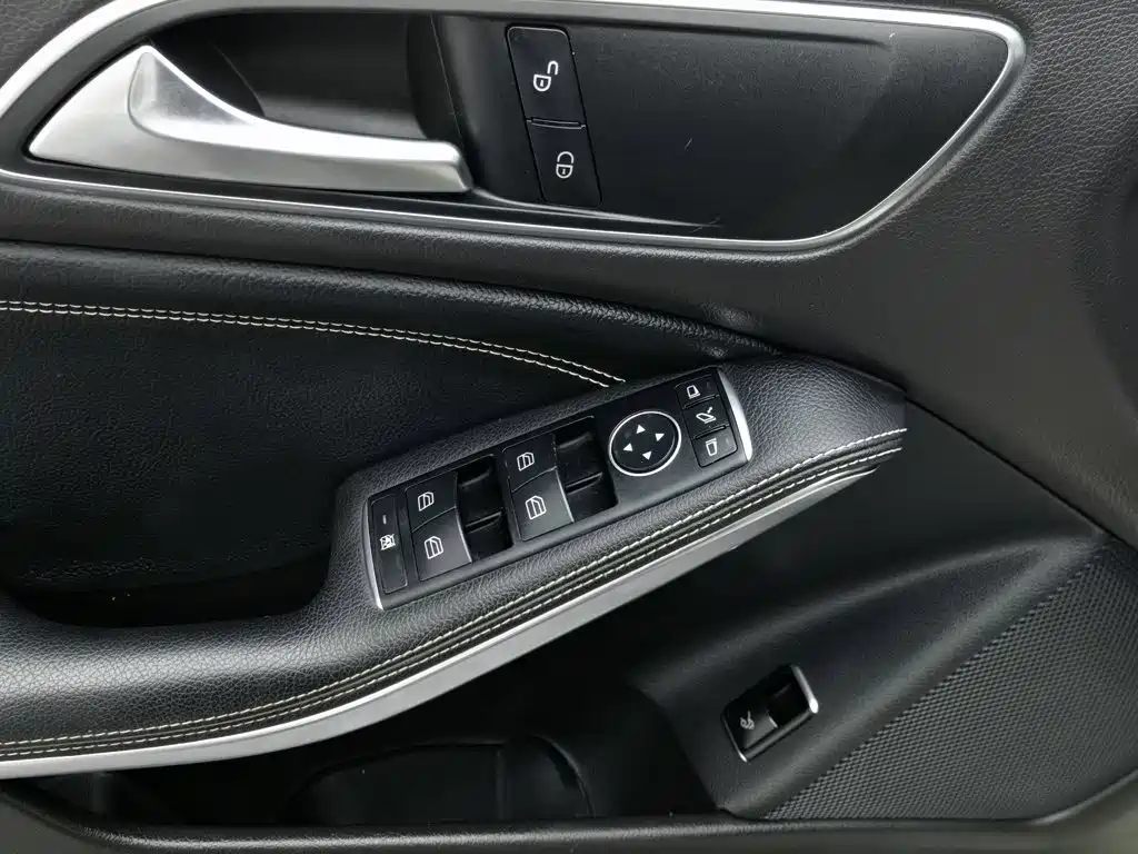 Mercedes-Benz CLA 2017 — фото 9