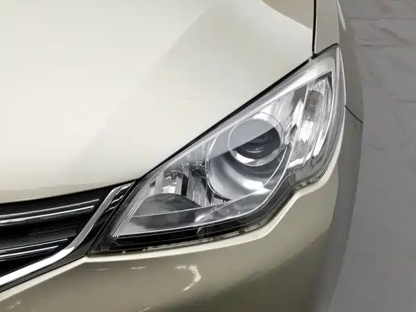 Roewe 360 2016