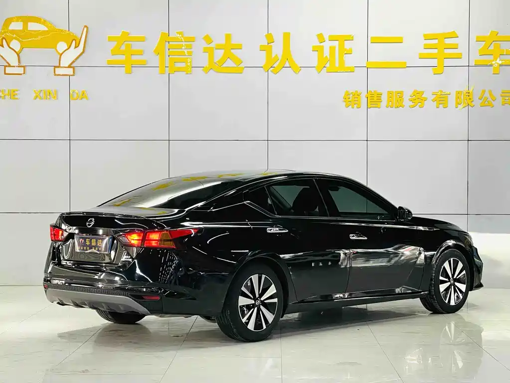 Nissan Teana 2022 — фото 3