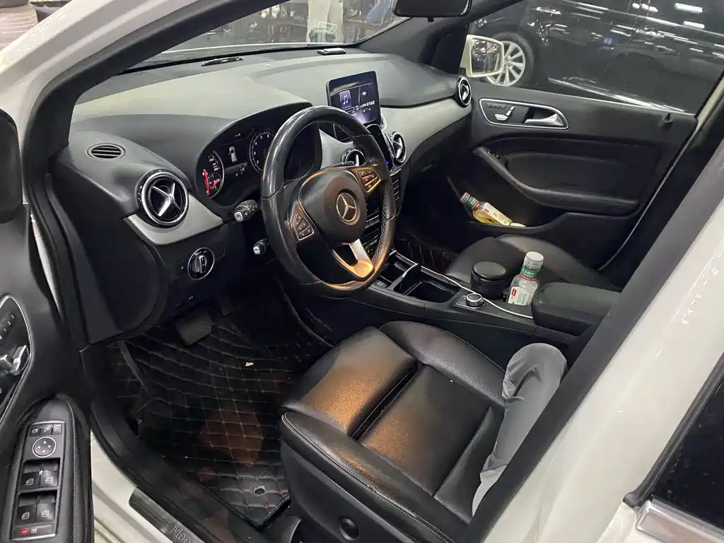 Mercedes-Benz B-Class 2018 — фото 10
