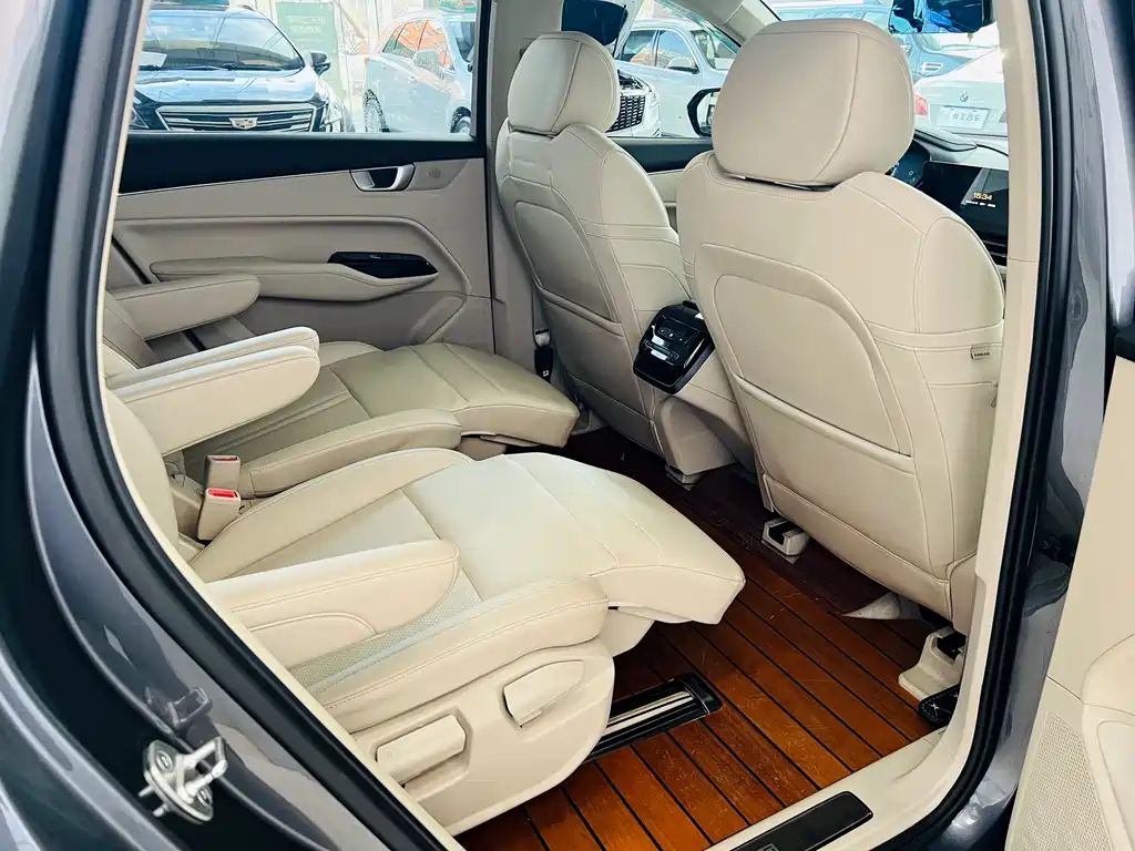Wuling Victory 2020 — фото 15