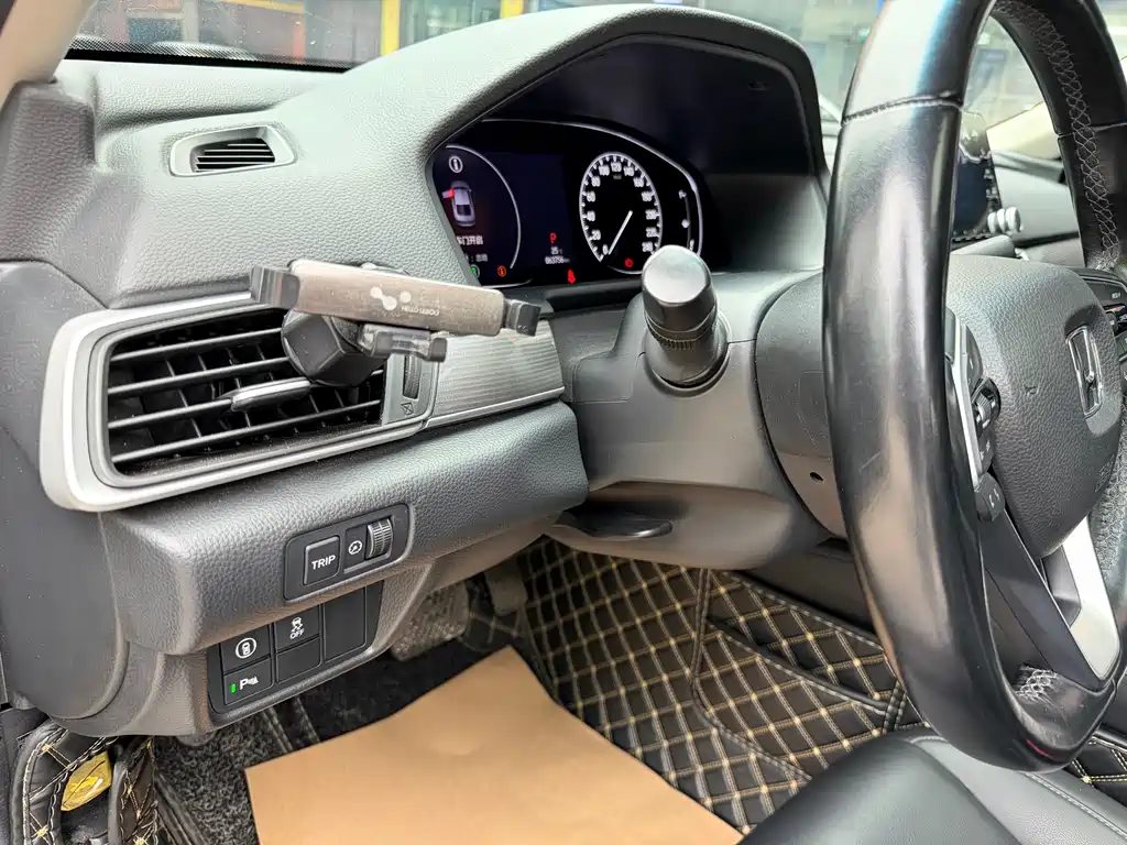 Honda Accord 2020 — фото 16