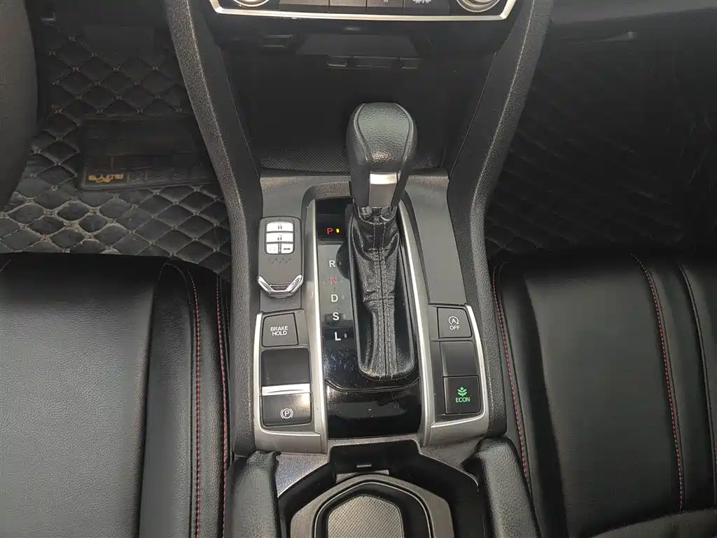 Honda Civic 2020 — фото 10