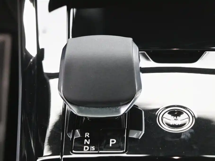 Land Rover Range Rover Sport 2024 — фото 14