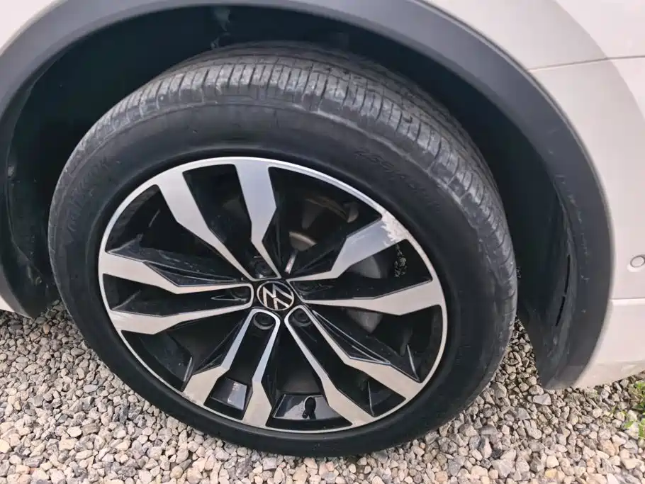 Volkswagen Tiguan L 2021 — фото 6
