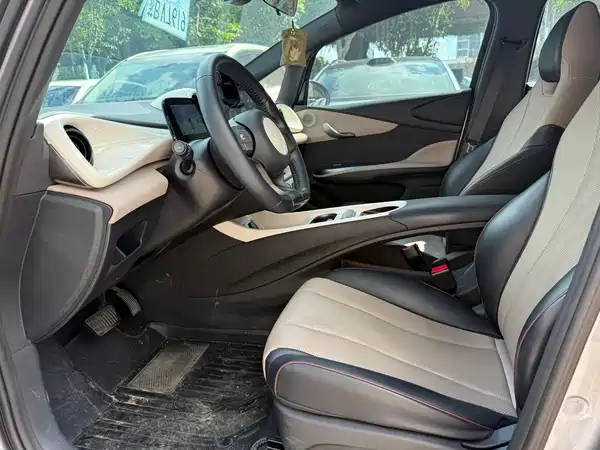 BYD Dolphin 2023