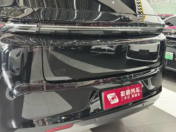 Li Auto L8 2024