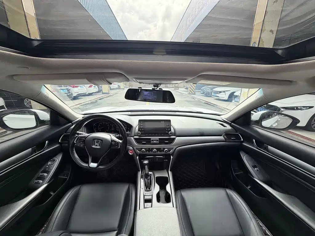 Honda Accord 2018 — фото 4