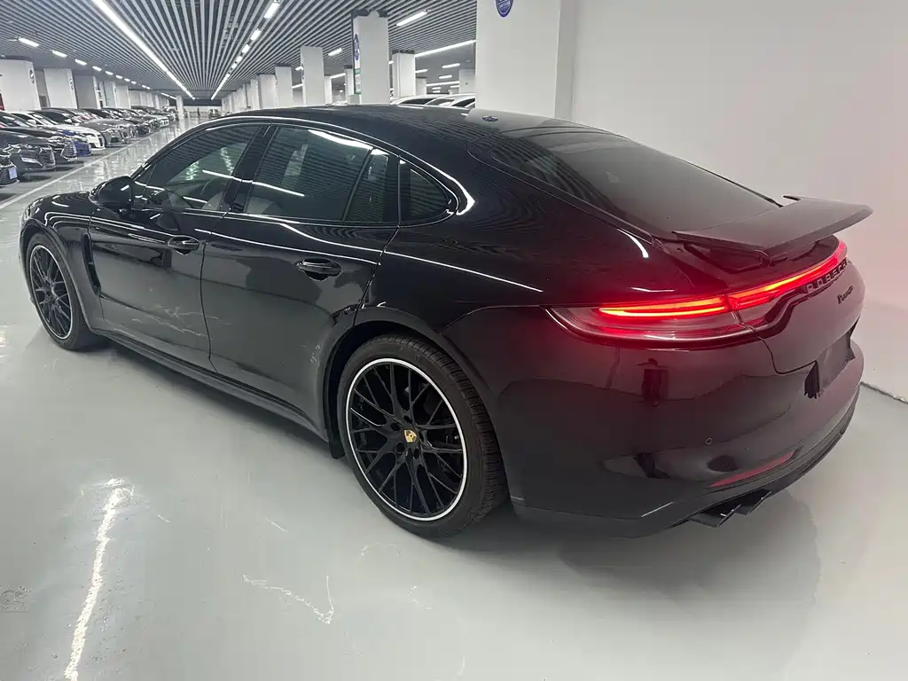 Porsche Panamera 2022 — фото 18