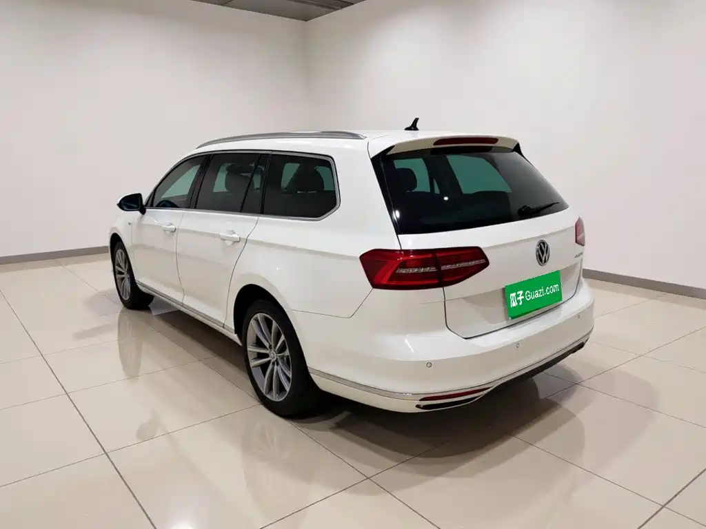 Volkswagen Viloran 2018 — фото 4