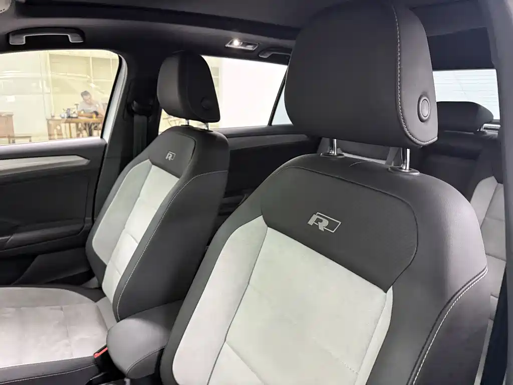 Volkswagen T-Roc 2020 — фото 11
