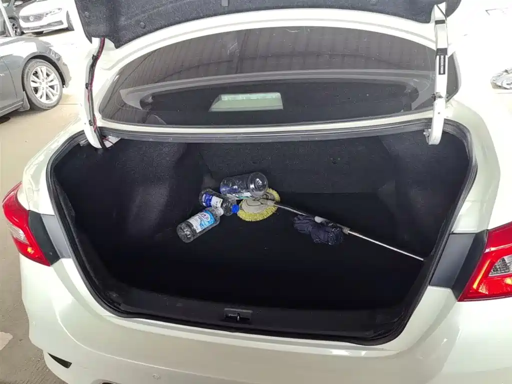 Nissan Sylphy 2020 — фото 19