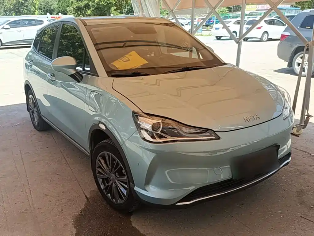 Neta V 2022