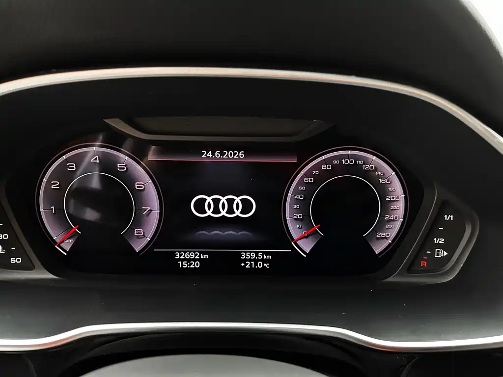 Audi Q3 2022 — фото 20