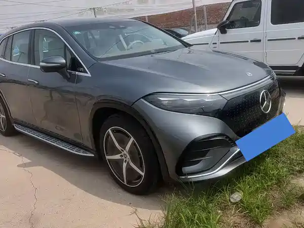 Mercedes-Benz EQS SUV 2025